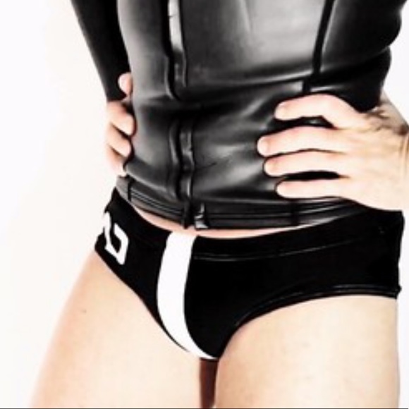 Welcome 2 Size Small Men! - Picture 11 of 11